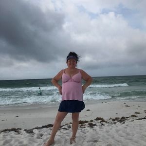 Meet your Posher, Angie